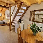 Guest house Les Balcons Du Molliebon 4*