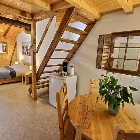 Guest house Les Balcons Du Molliebon 4*