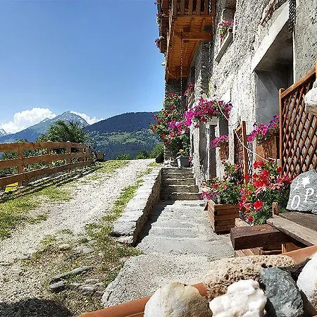 Les Balcons Du Molliebon 4* Séez